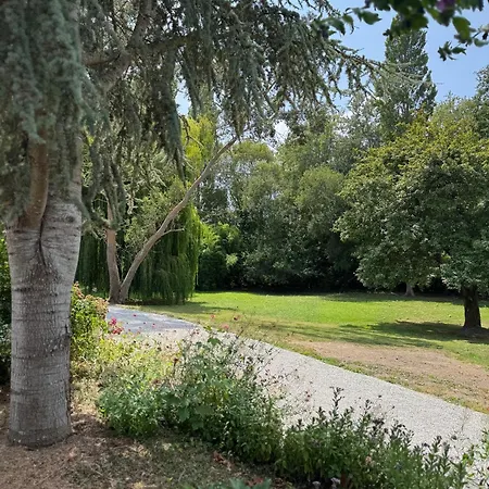 Domaine De Guest house Vaucelles